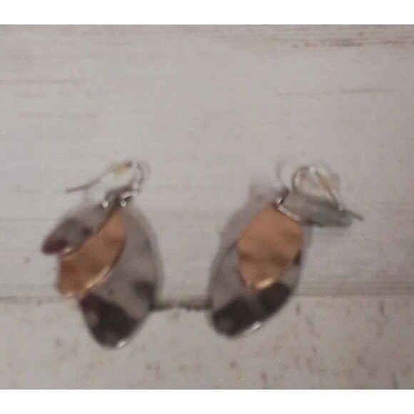 Multicolor Dangle Earring Beautiful Can Be One Casual Or Formal - Picture 4 of 7